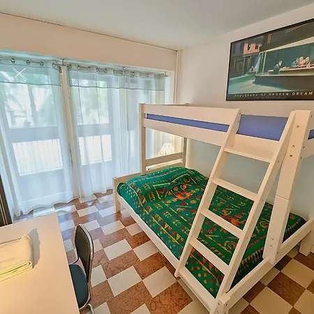 Ideal Plein Centre - 65m2- Piscine Et Garage 佩皮尼昂